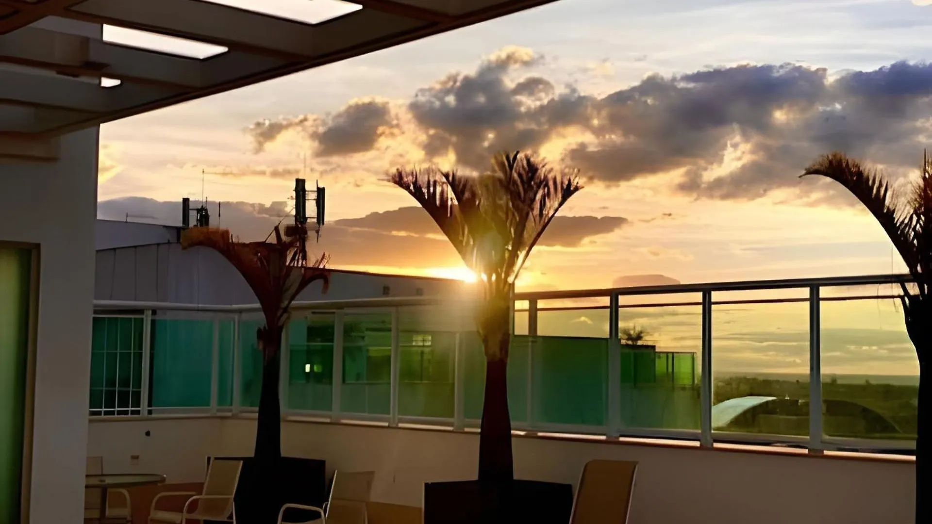 Saint Moritz No Coracao De Brasilia Apartment