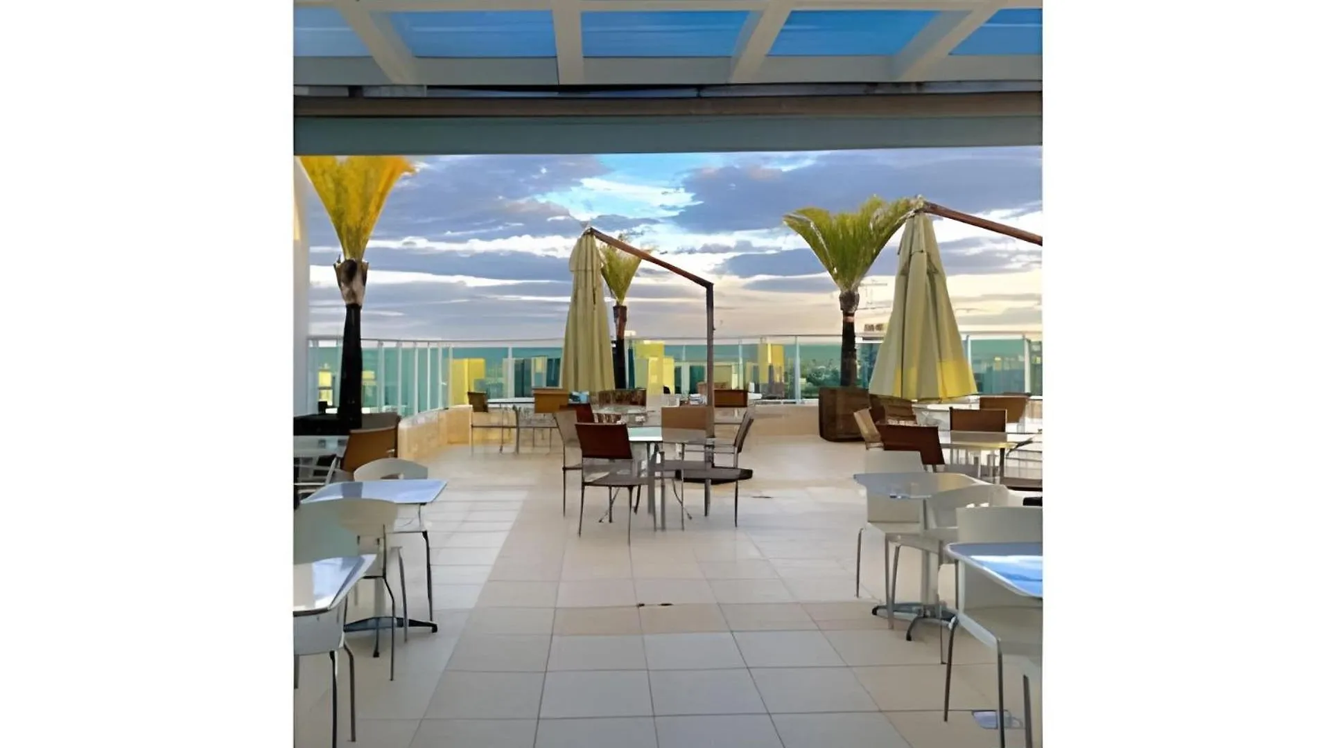 Saint Moritz No Coracao De Brasilia Apartment